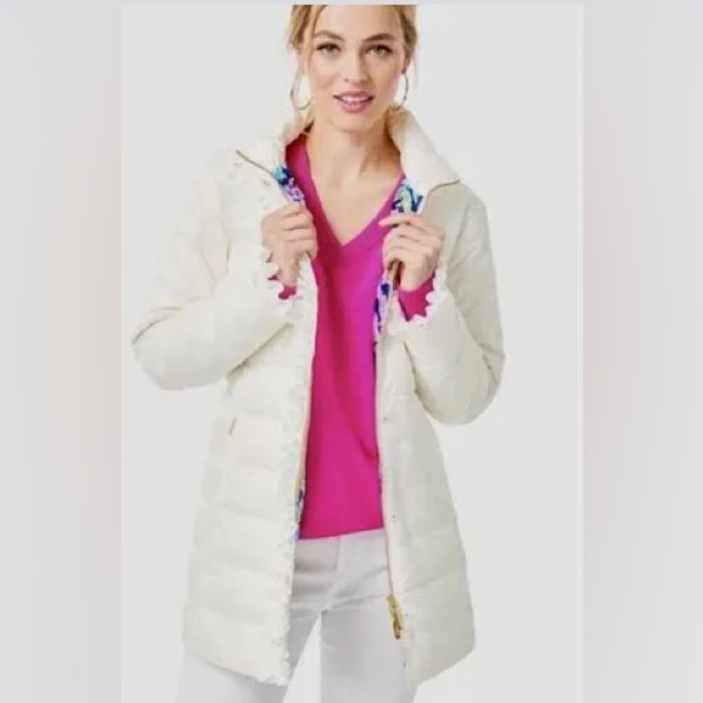 Lilly Pulitzer white Puffer coat jacket with ruffle detail. Size 0 Like New